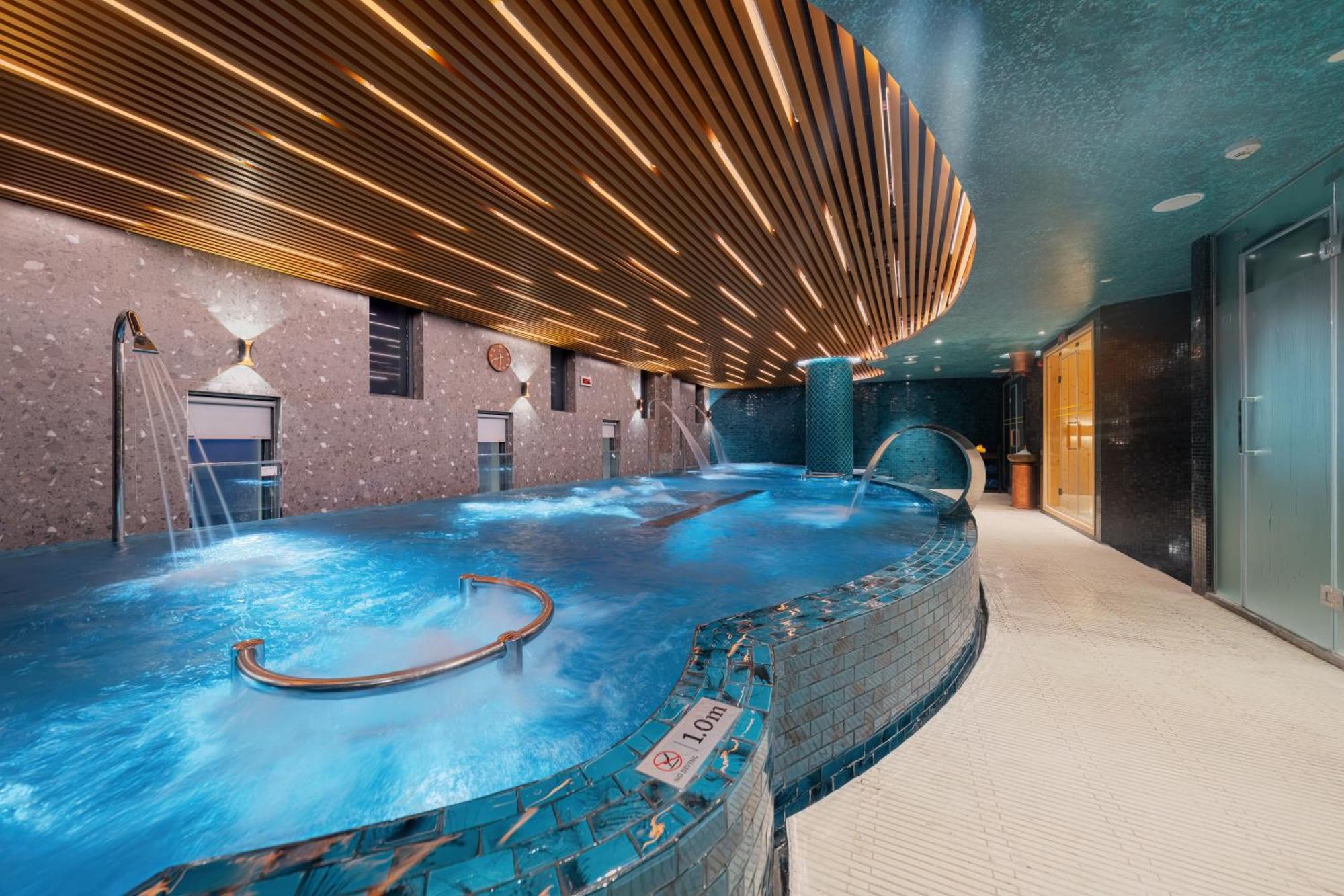 Hotel Radisson Blu Ha Long Bay Exterior foto