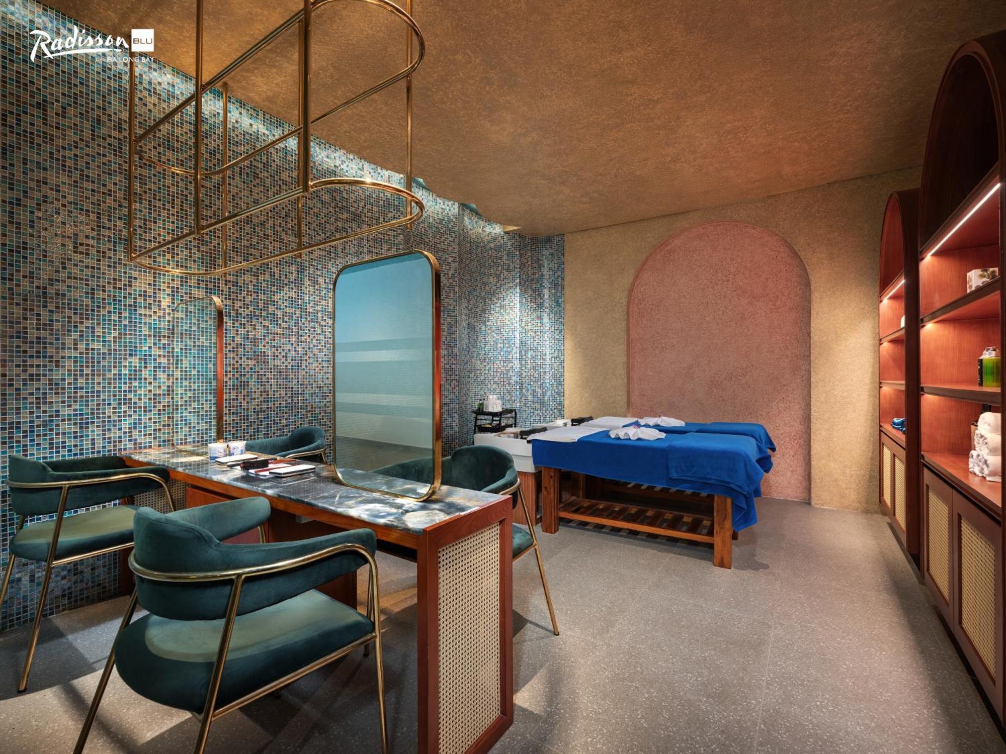 Hotel Radisson Blu Ha Long Bay Exterior foto